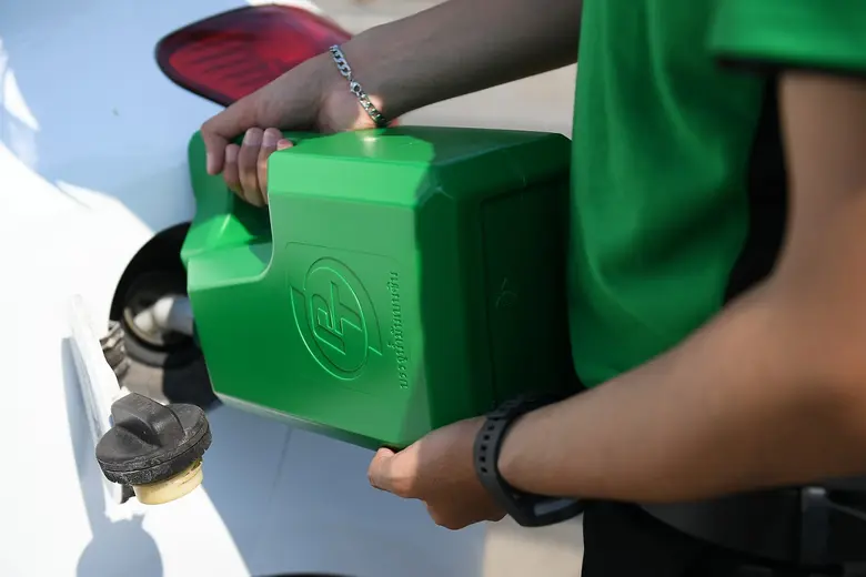 “พีที” ชูโรงบริการจัดส่งน้ำมันฉุกเฉิน “สด ใหม่ ดิลิเวอรี” ทั่วประเทศไทย