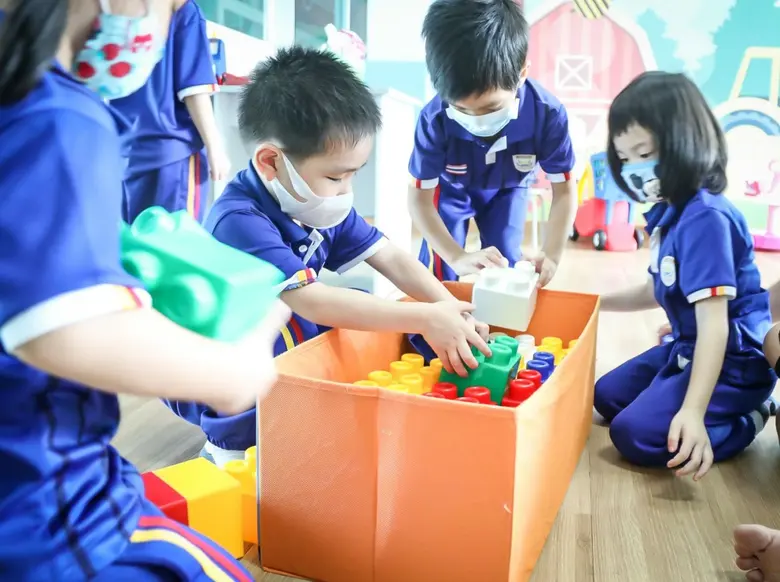 คึกคักต้อนรับเปิดเทอม แบบ 'New Normal' ใน...