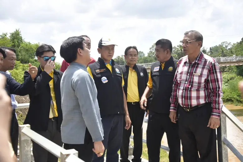 นายเฉลิมเกียรติ คงวิเชียรวัฒน์ รองอธิบดีก...
