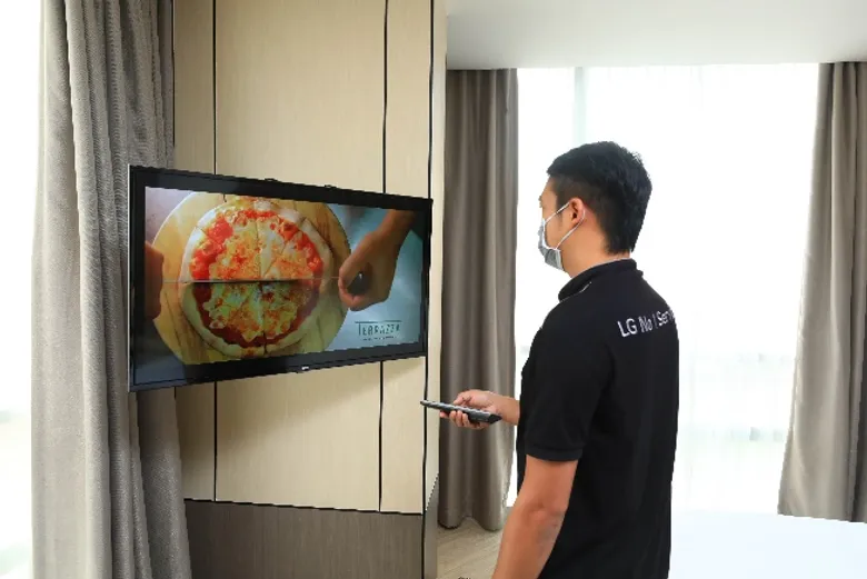แอลจีสนับสนุนการฟื้นฟูอุตสาหกรรมท่องเที่ยว ตรวจสอบระบบทีวีสำหรับโรงแรมฟรีก่อนเปิดให้บริการ