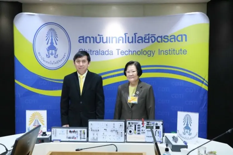 ภาพข่าว: รับมอบชุดฝึกปฏิบัติการระบบสมองกลฝังตัว