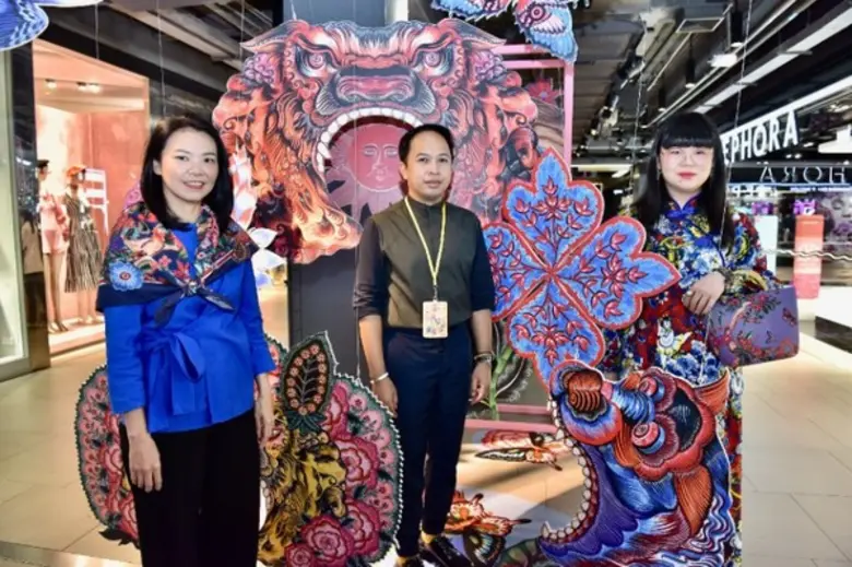 สยามเซ็นเตอร์ จับมือกับ “ยูน – ปัณพัท เตช...