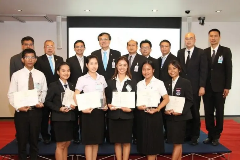 มหาวิทยาลัยศรีปทุม ขอแสดงความยินดีกับ นาง...