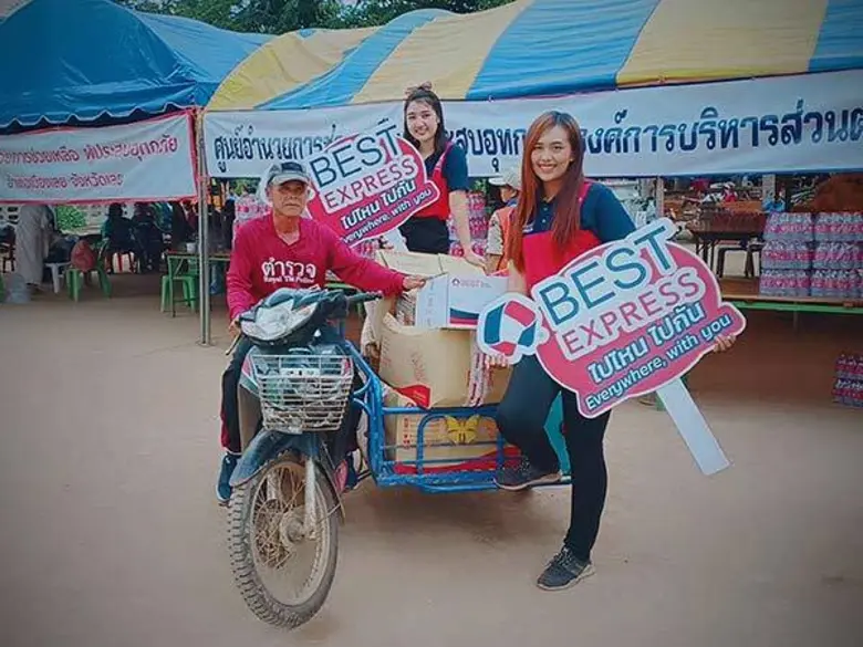 BEST Express ไม่หยุดเดินหน้าช่วยเหลือผู้ประสบภัยน้ำท่วมจังหวัดเลย
