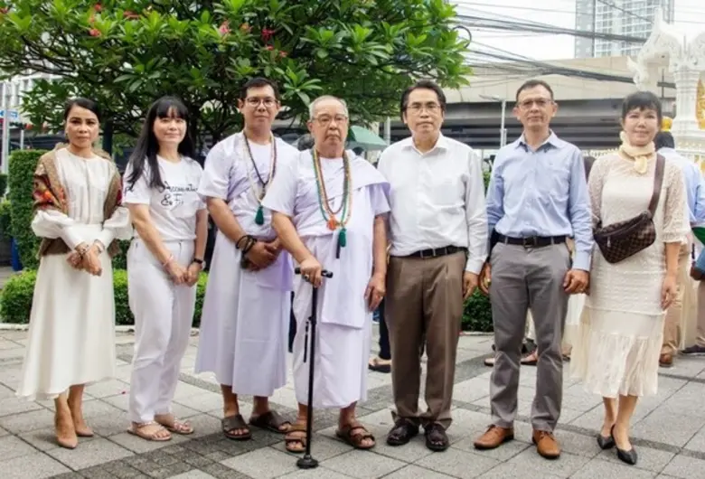 บวงสรวงเพิ่มความเชื่อมั่น และสิริมงคล สมเกียรติ เรื...
