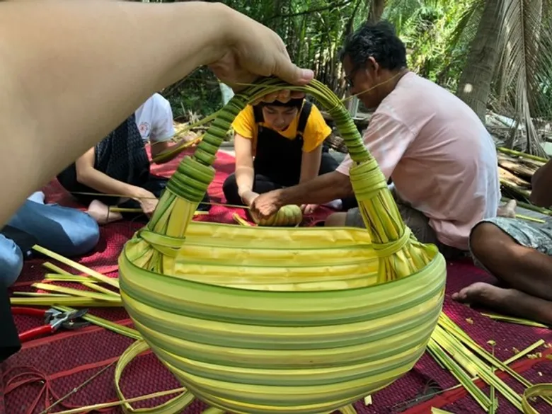 สัมผัสวิถีชีวิตและธรรมชาติที่ “คุ้งบางกะเจ้า”