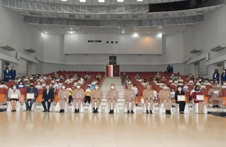 บริษัท สหประกันชีวิต จำกัด (มหาชน) โดยนางรัชนีพร พึ...