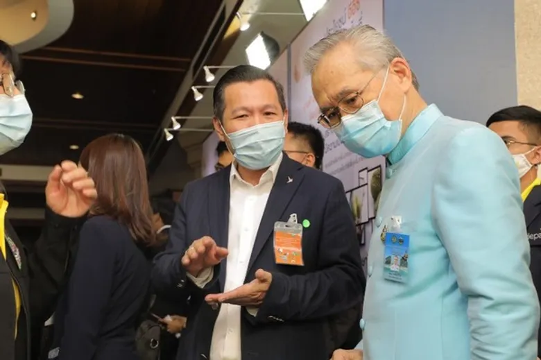 ก.ดีอีเอส-ดีป้า จับมือพันธมิตรพบนายกรัฐมนตรี ก่อนประชุม ครม.สัญจร แสดงดิจิทัลโซลูชัน ยกระดับประสิทธิภาพการทำงาน-พัฒนาคุณภาพชีวิตประชาชน
