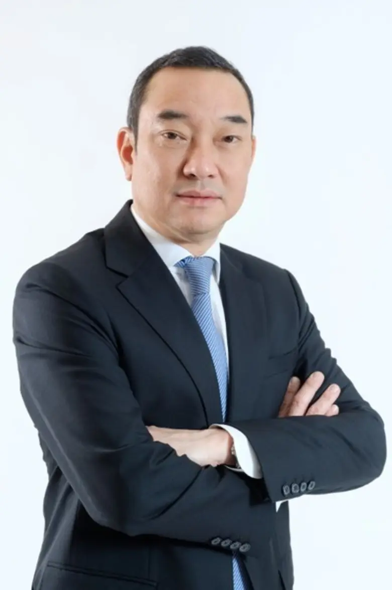 Standard Chartered announced the successf...