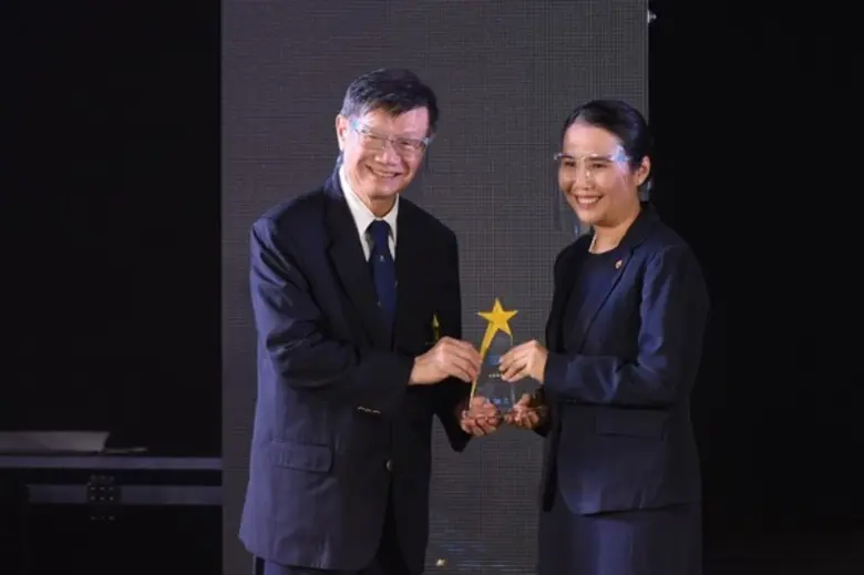 ประกิจ ชินอมรพงษ์ รองประธานมูลนิธิมาตรฐาน...