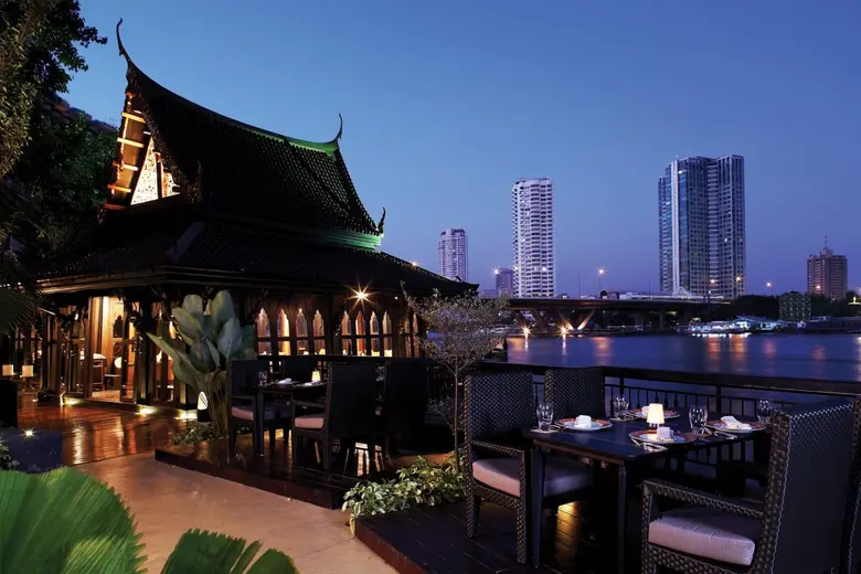 โรงแรมแชงกรี-ลา กรุงเทพฯ ขอเชิญคุณและคนที่คุณรัก มาร่วมเฉลิมฉลองเทศกาลลอยกระทงประจำปี พ.ศ. 2563 ในบรรยากาศอันแสนร่มรื่นริมแม่น้ำเจ้าพระยา