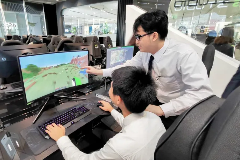 สจล. กกมท. เอไอเอส ซัมซุง ร่วมเปิดตัว “AIS 5G eSports University League 2020” ศึกการแข่งขันอีสปอร์ตสุดยิ่งใหญ่ของมหาวิทยาลัยไทย หนุนคนรุ่นใหม่