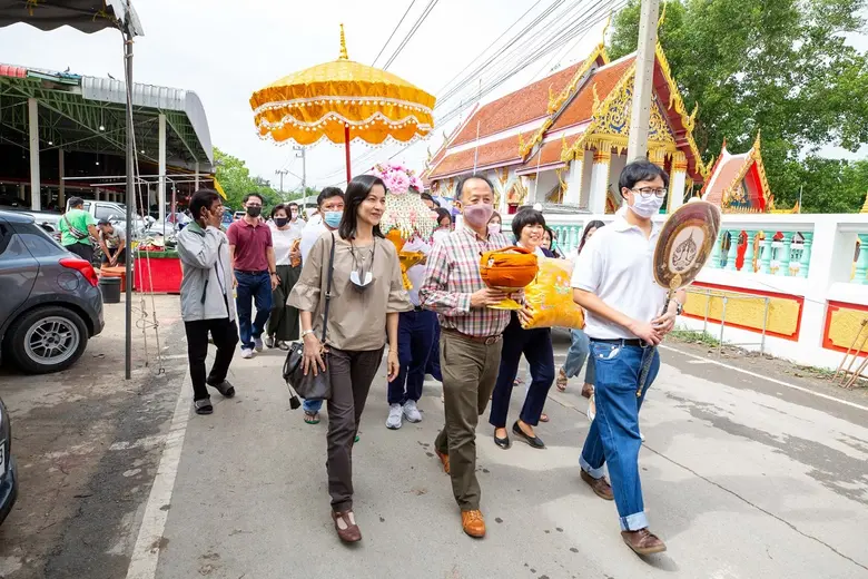 นายวิเศษ วิศิษฏ์วิญญู กรรมการผู้จัดการ พร...