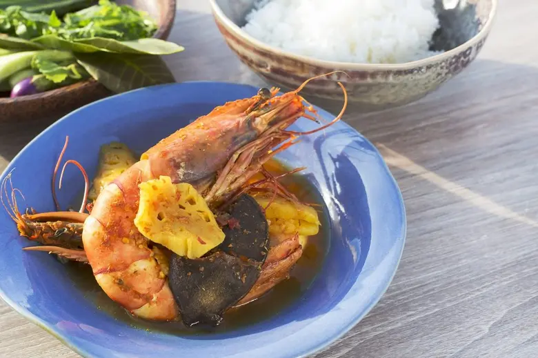 อร่อยจัดจ้านถึงพริกถึงเครื่องแกงกับรสเสน่ห์อาหารใต้ต้นตำรับ  บนเกาะสวรรค์ส่วนตัว ณ ห้องอาหารล่องใต้ โรงแรมเคป ฟาน เกาะสมุย