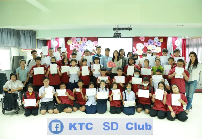 "เคทีซี" หรือ บริษัท บัตรกรุงไทย จำกัด (มหาชน) นำโด...