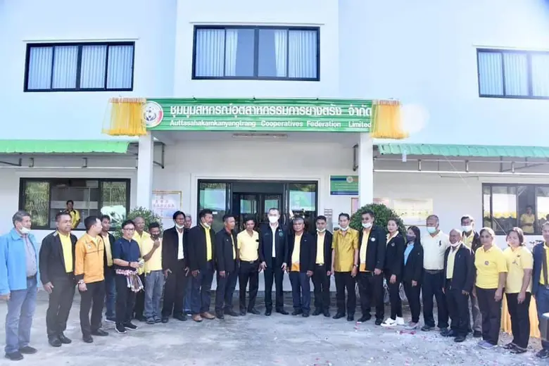 นายเฉลิมชัย ศรีอ่อน รัฐมนตรีว่าการกระทรวงเกษตรและสห...