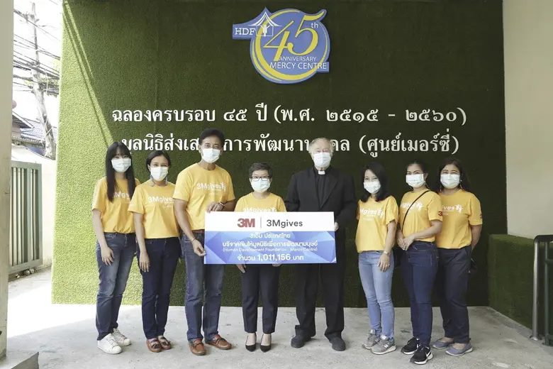 3เอ็ม ประเทศไทย นำโดยประธานบริหาร นางวิยะ...