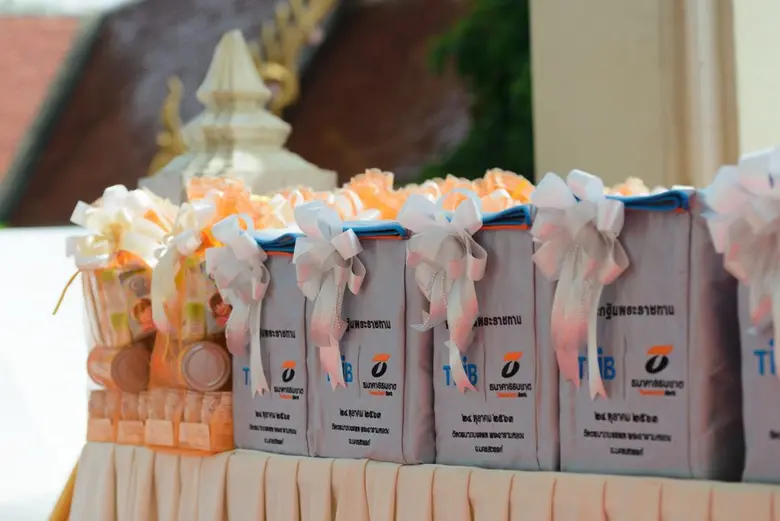 ทีเอ็มบีและธนชาต จัดพิธีถวายผ้าพระกฐินพระราชทาน ประจำปี 2563 ทำนุบำรุงพระอารามหลวง พร้อมส่งมอบเงินบริจาคเพื่อสาธารณประโยชน์