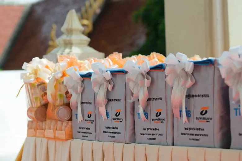 ทีเอ็มบีและธนชาต จัดพิธีถวายผ้าพระกฐินพระราชทาน ประจำปี 2563 ทำนุบำรุงพระอารามหลวง พร้อมส่งมอบเงินบริจาคเพื่อสาธารณประโยชน์