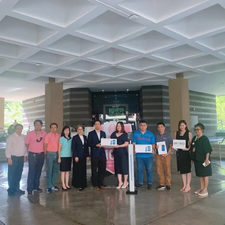 จุฬาฯ รับมอบอุปกรณ์สแกนหน้าตรวจจับอุณหภูมิ eCloudtec AI Face Recognition ที่อาคารจามจุรี 4 สำนักอธิการบดี จุฬาลงกรณ์มหาวิทยาลัย