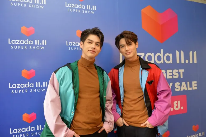 เบลล่า - เวียร์ ยกขบวนพาเหรดดาราสร้างสีสันความสุขในงาน 'Lazada 11.11 Super Show' ฉลอง 'Lazada 11.11 Biggest One-Day Sale'
