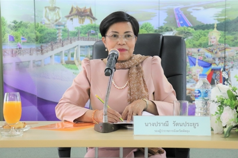 นายอุทิพย์ อินทรเพชร ผู้อำนวยการสำนักงานพัฒนาฝีมือแ...