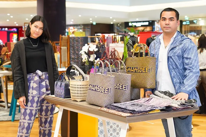 ไอคอนคราฟต์ เอาใจเหล่าแฟชั่นนิสต้า จัดงาน "ICONCRAFT's Accessories & Style" แนะนำกระเป๋าและแอคเซสซอรีแบรนด์ไทยคอลเลคชั่นล่าสุดต้อนรับฤดูหนาว