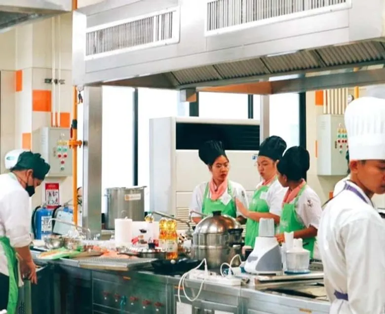 ร่วมยินดี! เด็กการโรงแรม ม.ศรีปทุม คว้ารางวัล แข่งขัน Potatoes USA Young Chef Training Competition 2020