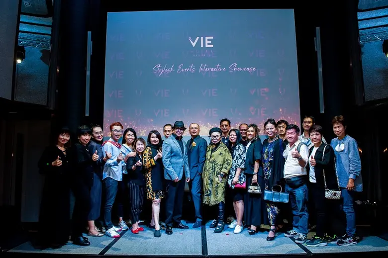 ยิ่งใหญ่ ตระการตากับแสง สี เสียง เสมือนจริง กับความพร้อมที่เป็นหนึ่ง ของโรงแรม วี กรุงเทพฯ