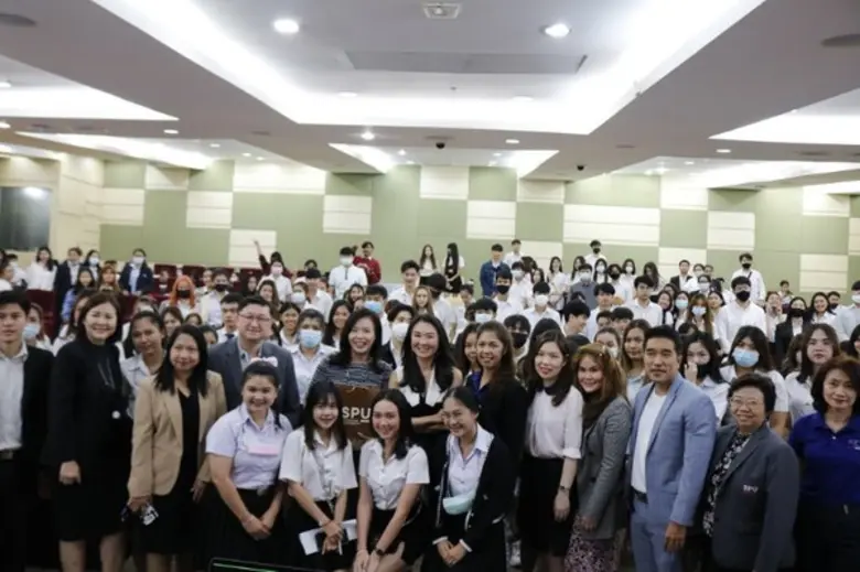 คณะบริหารธุรกิจ มหาวิทยาลัยศรีปทุม เรียนก...