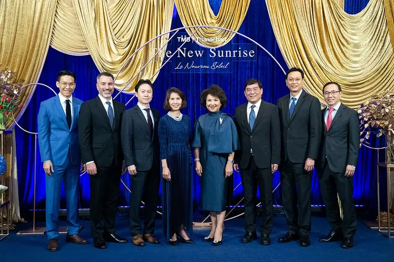 ทีเอ็มบีและธนชาต โดยนายเสนธิป ศรีไพพรรณ ประธานเจ้าห...