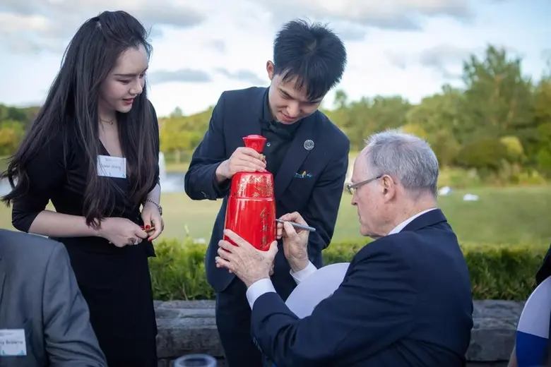Red Xifeng ผลิตภัณฑ์ระดับไฮเอนด์ของ Xifen...