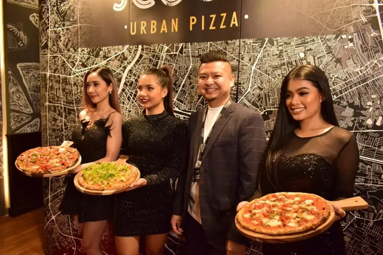 เปิดตัว Scoozi ตำนานความสำเร็จของร้านอาหา...