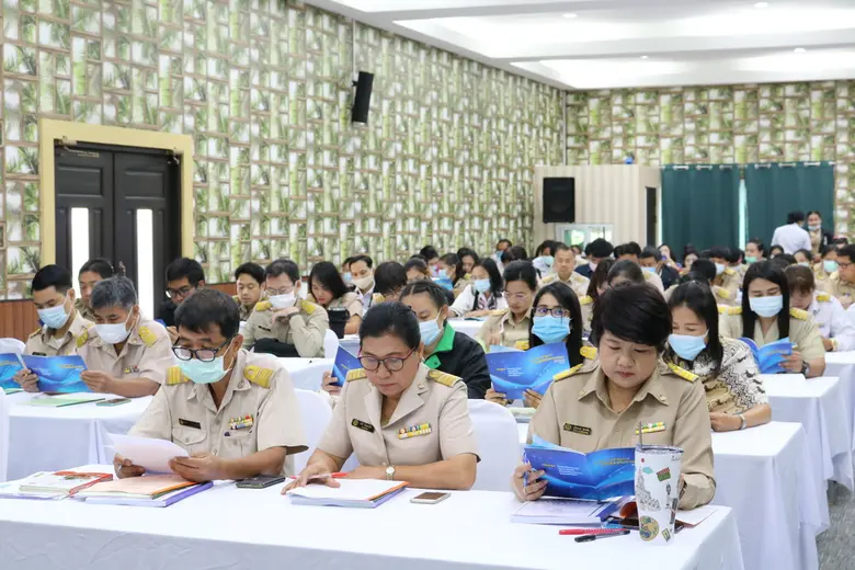 เกษตรจังหวัดสุพรรณบุรี เปิดเวทีสร้างการรับรู้นโยบายและแนวทางการดำเนินงาน เดินหน้าขับเคลื่อนงานส่งเสริมการเกษตร ในปีงบประมาณ 2564