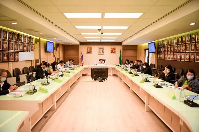นายครรชิต สุขเสถียร รองเลขาธิการ มกอช. ประชุมคณะอนุกรรมการกฎหมาย ครั้งที่ 8/2563