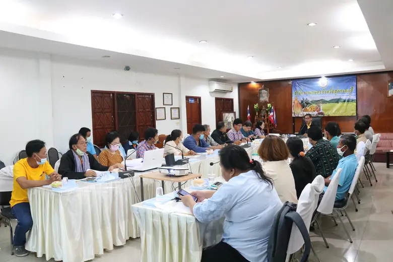 เกษตรสุพรรณบุรีจัดประชุมชี้แจงรายละเอียดการดำเนินโครงการพัฒนาธุรกิจบริการดินและปุ๋ยเพื่อชุมชน (One Stop Service)