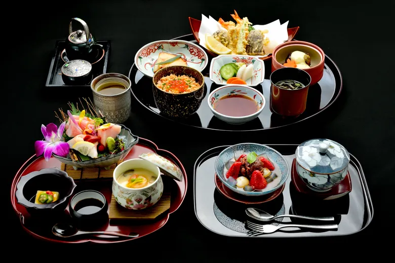 ห้องอาหารยามาซาโตะได้รับ "มิชลิน เพลท" จากคู่มือแนะนำร้านอาหารและที่พักระดับโลก 'มิชลิน ไกด์' ต่อเนื่องเป็นปีที่ 4