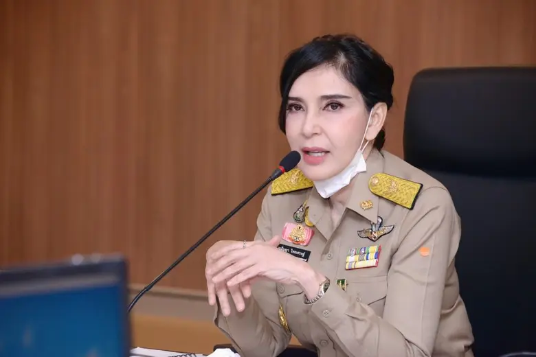 นางสาวมนัญญา ไทยเศรษฐ์ รัฐมนตรีช่วยว่าการ...