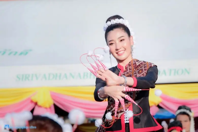 น้องแพร จุฑามณี พาราสิงห์ UTCC New Gen Am...