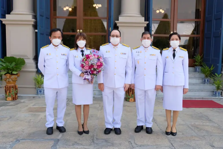 นายพีรเมศร์ วุฒิธรเนติรักษ์ ผู้อำนวยการสำ...