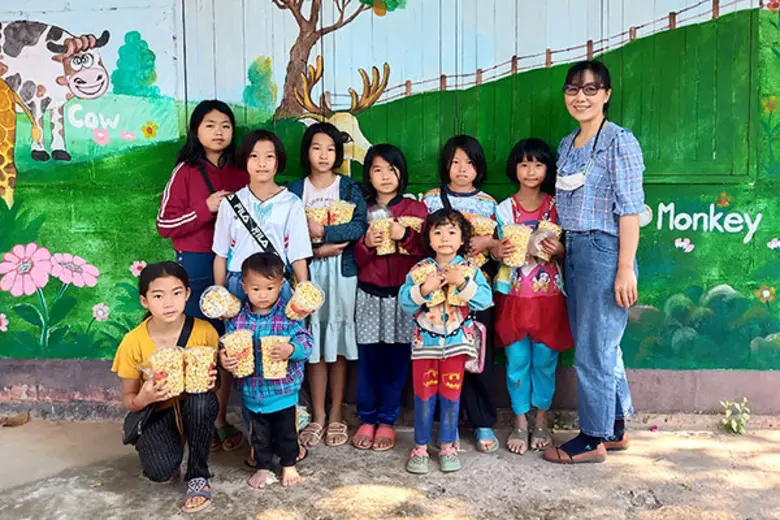 บริษัท โฟร์ ฟูดส์ จำกัด ผู้ผลิตและจัดจำหน...