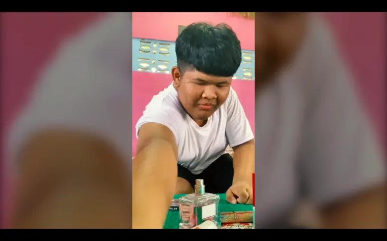 เรื่อง Cyberbullying ทุกวันนี้ปัญหา Cyber...