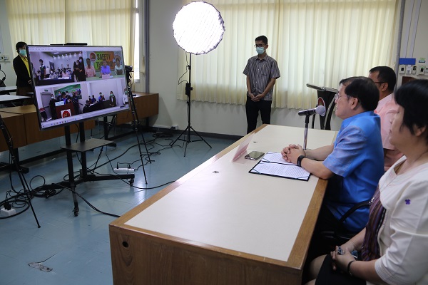 กสร. ทยอยมอบของขวัญปีใหม่จากใจกระทรวงแรงงาน นายจ้าง-ลูกจ้างแฮปปี้ได้อบรมฟรี ช่วยคลายทุกข์ช่วง COVID