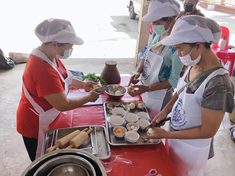 สนพ.หนองคาย จัดฝึกอบรมการประกอบอาหารว่าง
