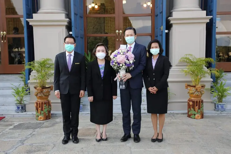 นายพงศธร เอื้อมงคลชัย รองประธานกรรมการบริ...