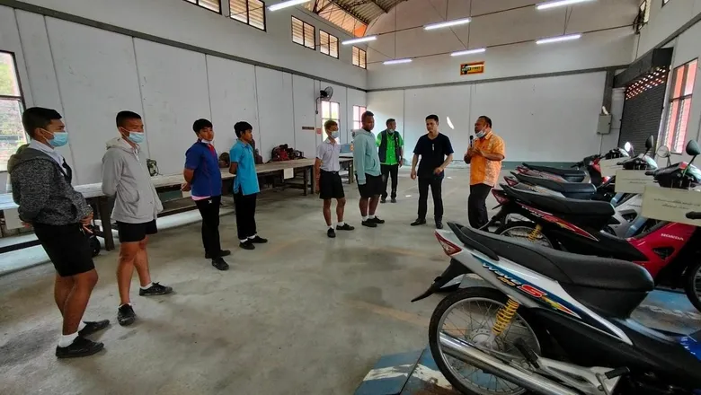 สนพ.สบ ขับเคลื่อนโครงการเพิ่มทักษะด้านอาชีพแก่นักเรียนครอบครัวยากจนที่ไม่ได้เรียนต่อหลังจบการศึกษาภาคบังคับ