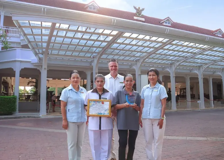 โรงแรมเซ็นทาราแกรนด์ หัวหิน รับรางวัลสนับสนุนงานคนพิการดีเด่น สานต่อการสร้างอาชีพ มอบโอกาส และสนับสนุนความเท่าเทียม