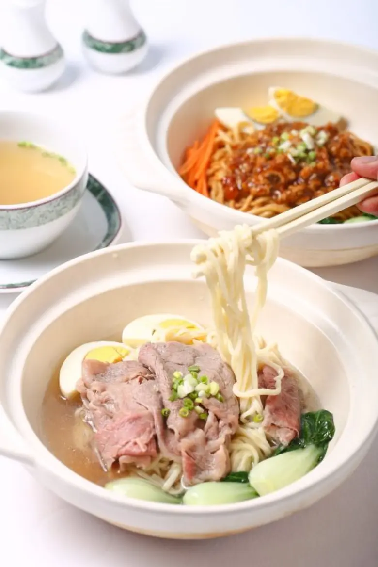 อร่อยจนต้องบอกต่อ "บะหมี่เส้นสดสไตล์กวางตุ้ง" หอม เหนียวนุ่มในคำเดียว
