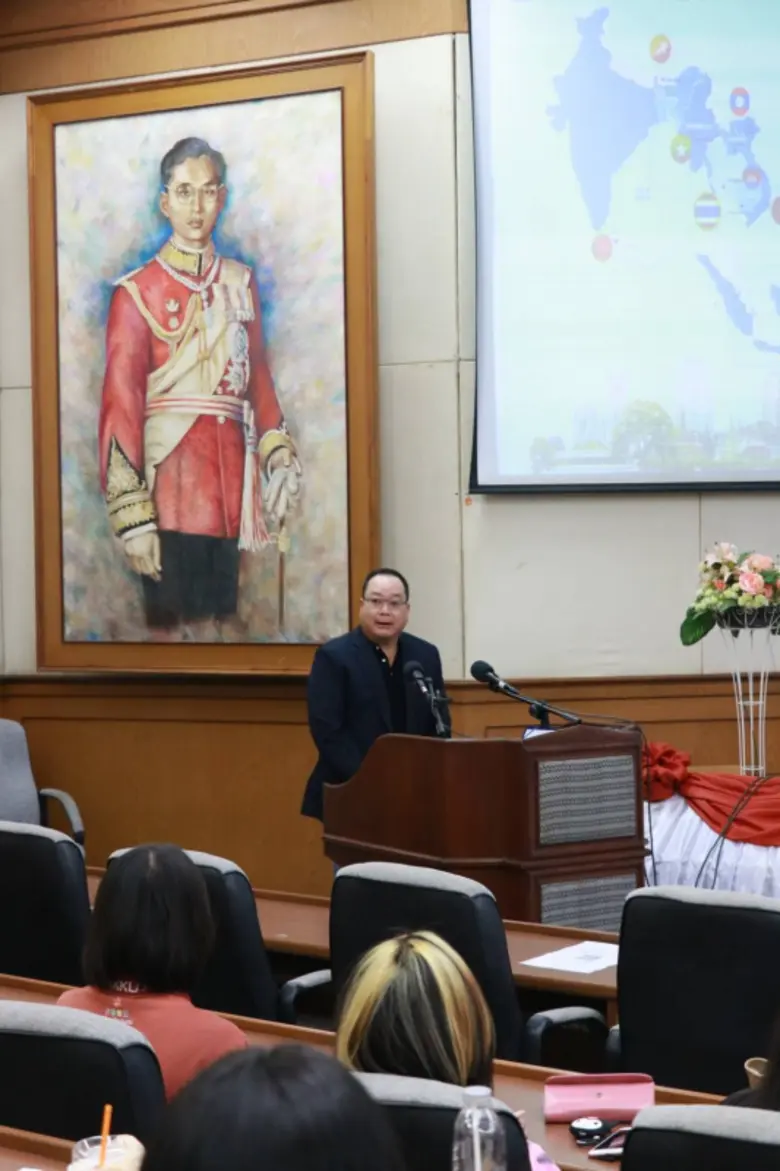 นายพีรเมศร์ วุฒิธรเนติรักษ์ ผู้อำนวยการสำนักงานความ...