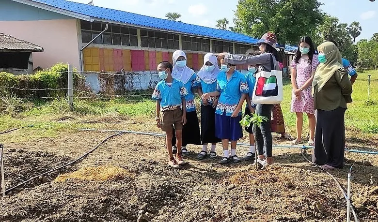 ติดตามการดำเนินงานโครงการทุนบูรณาการเพื่อเด็ก โรงเรียน และชุมชน